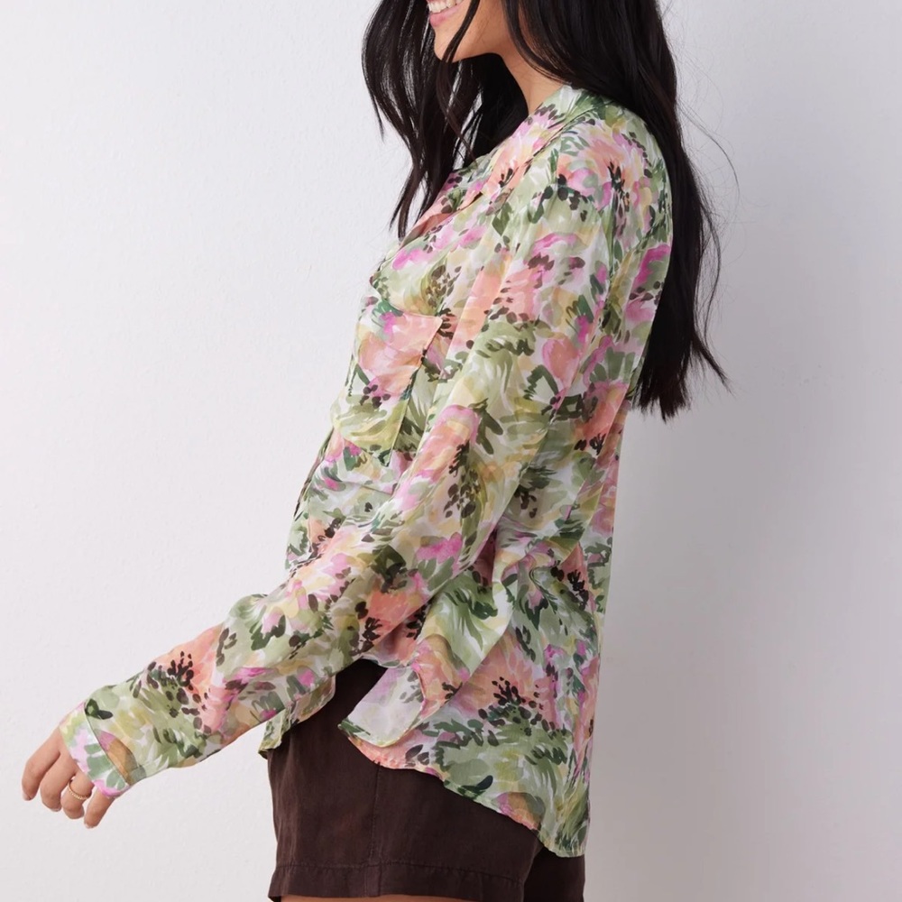BELLA DAHL
FULL BUTTON DOWN HIPSTER SHIRT